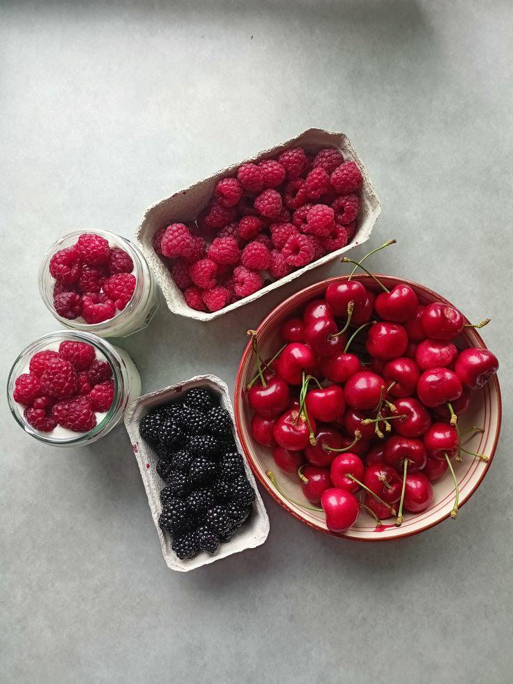 Nature's Berry Basket: Wholesome Farm Picked